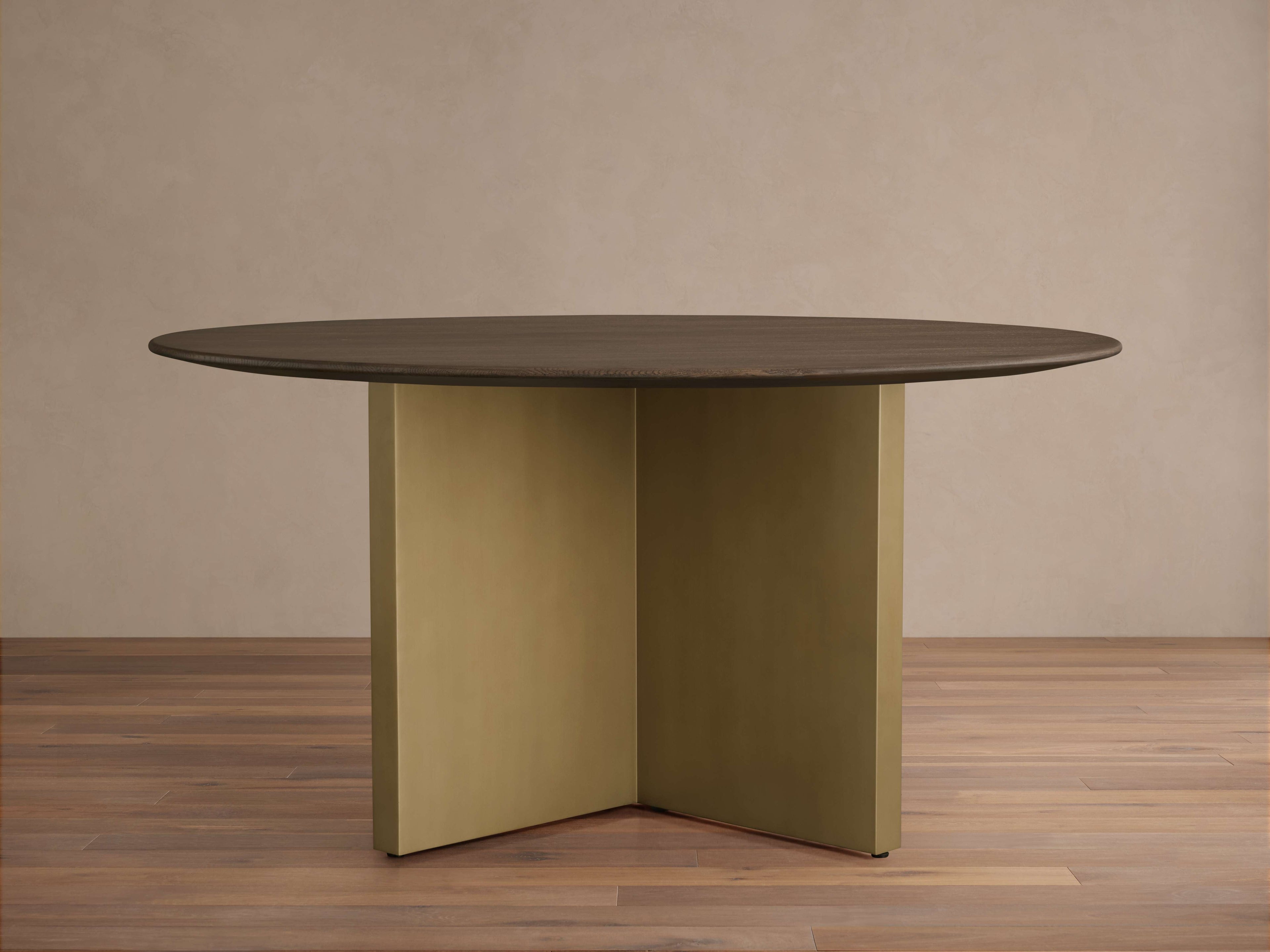 Table à manger ronde Saint Germain 60 avec plateau en châtaignier et base en métal Clément