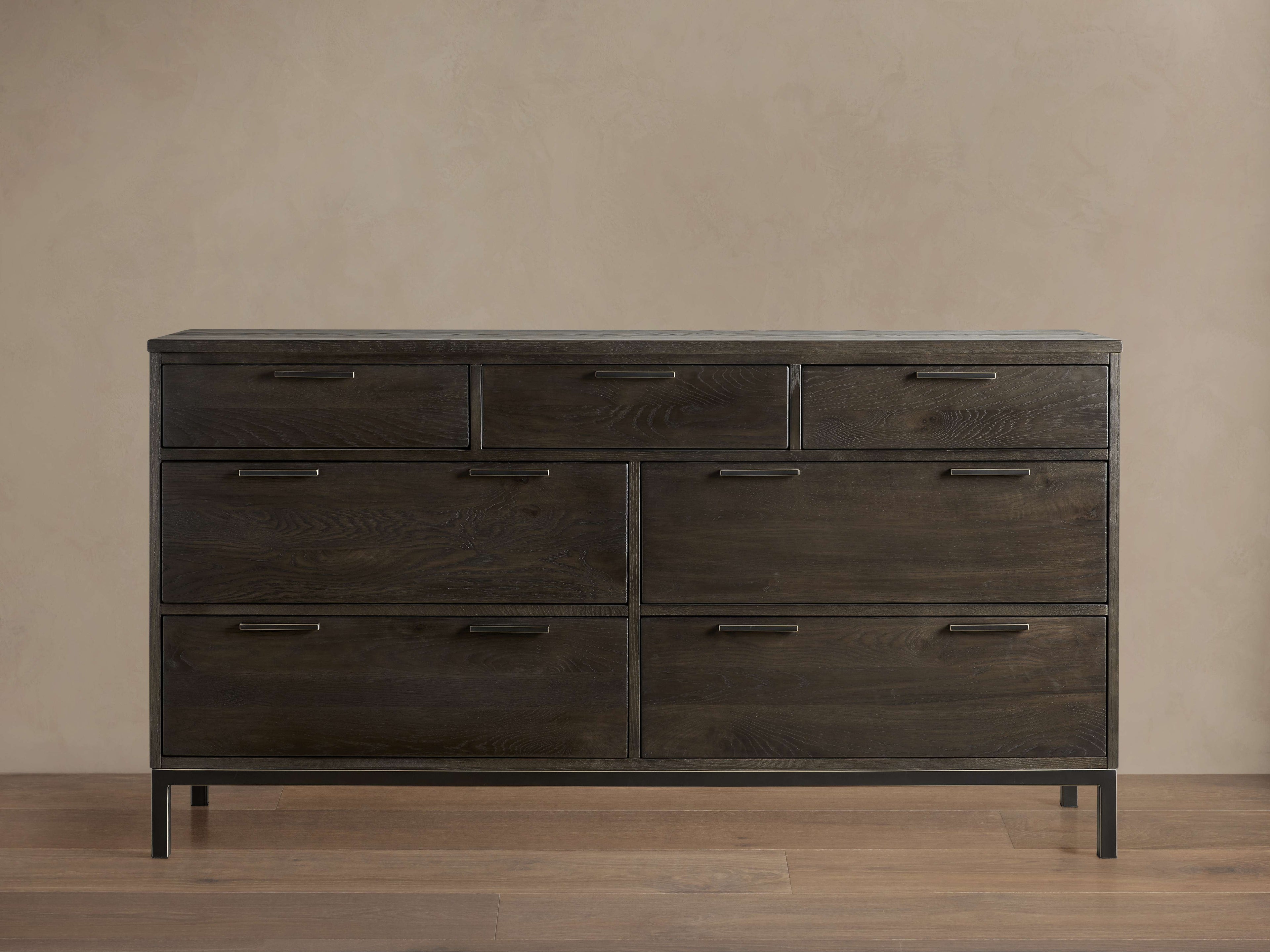 Commode à sept tiroirs Palmer