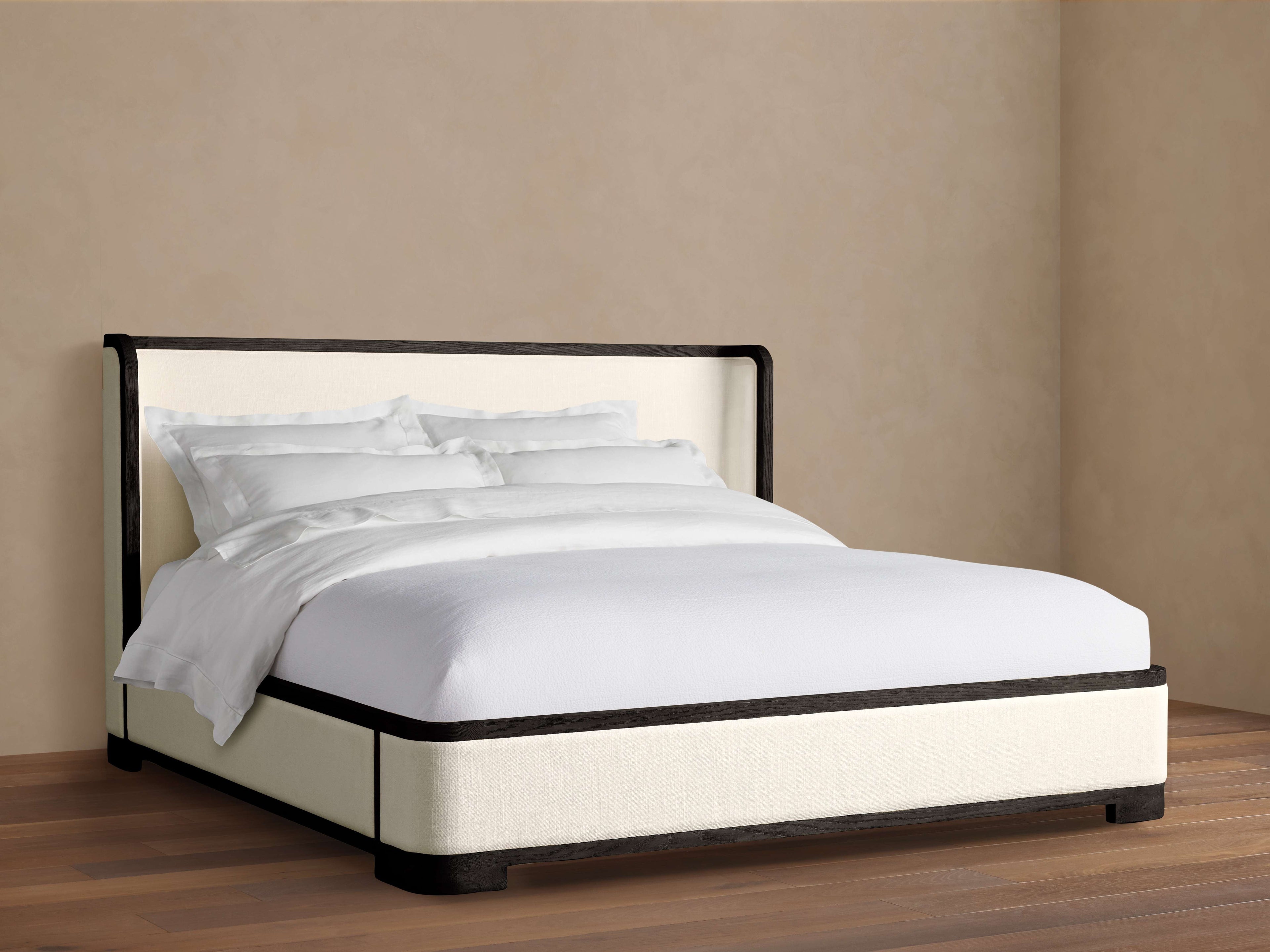 Lit abri courbé Darien avec pied de lit bas