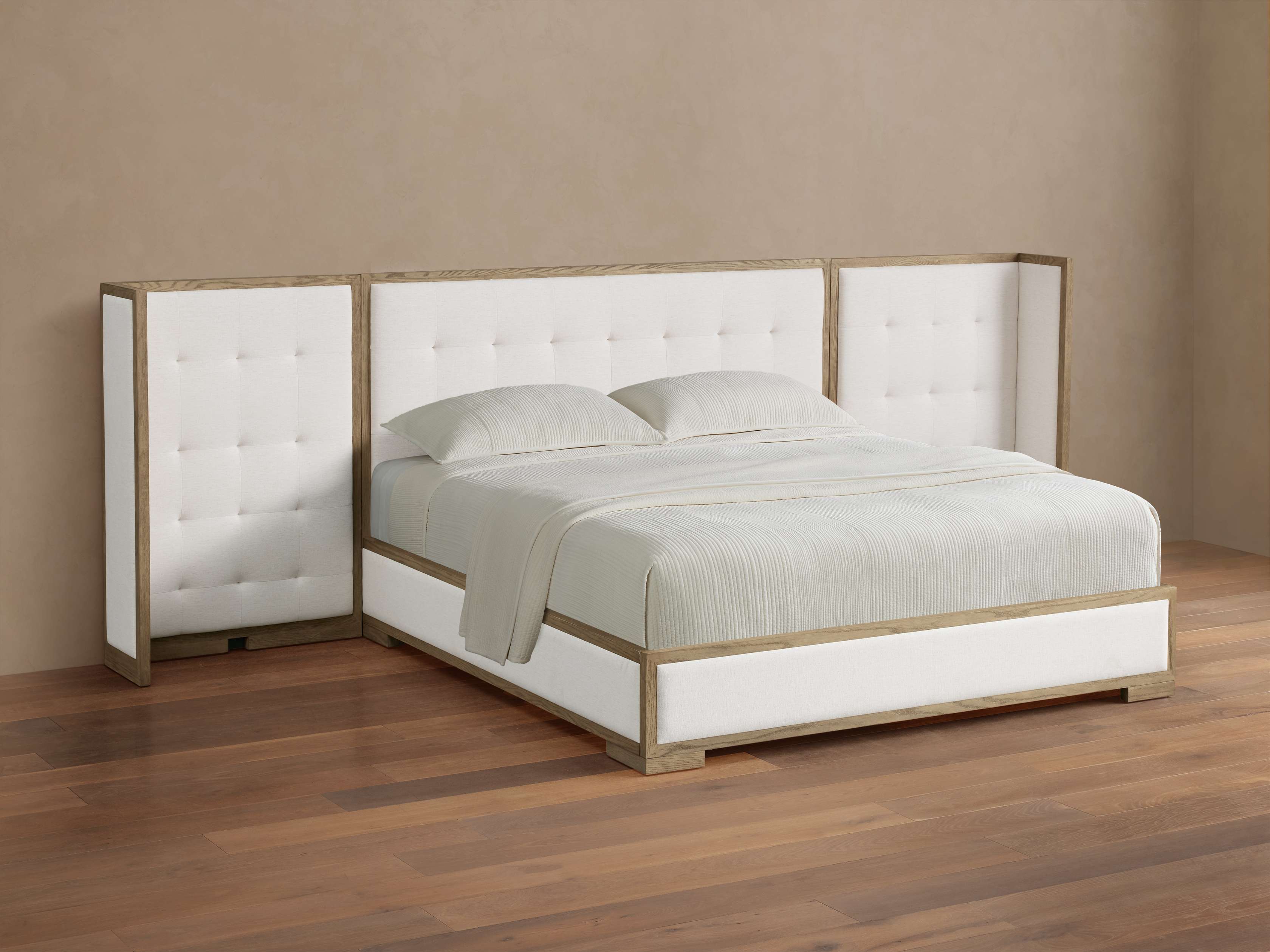 Lit-abri allongé à capitonnage carré Darien