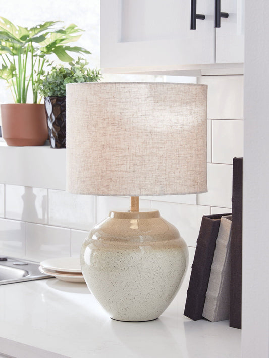 Waldish - Crème / Beige - Lampe de table en métal