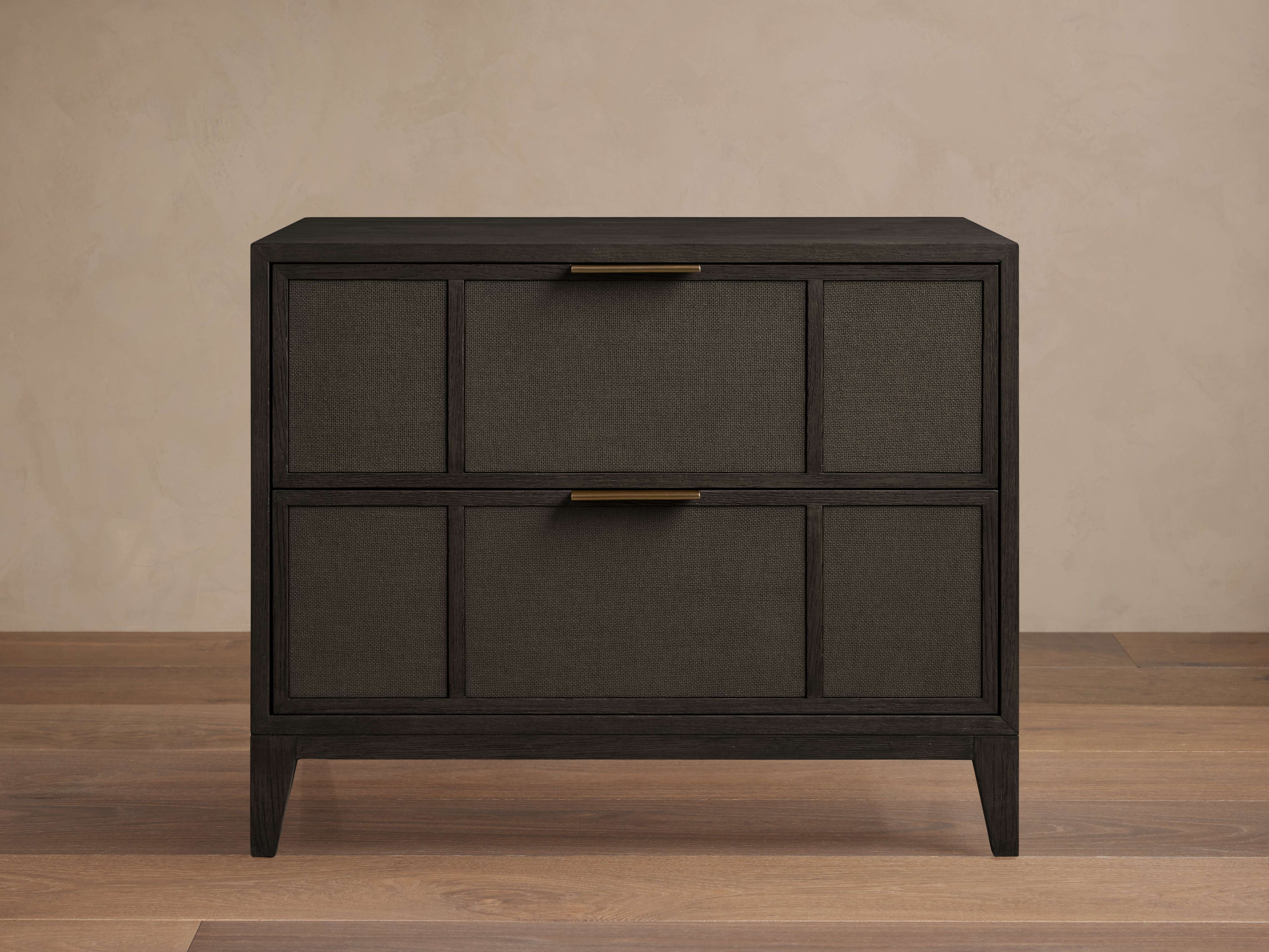 Table de chevet fermée Olina