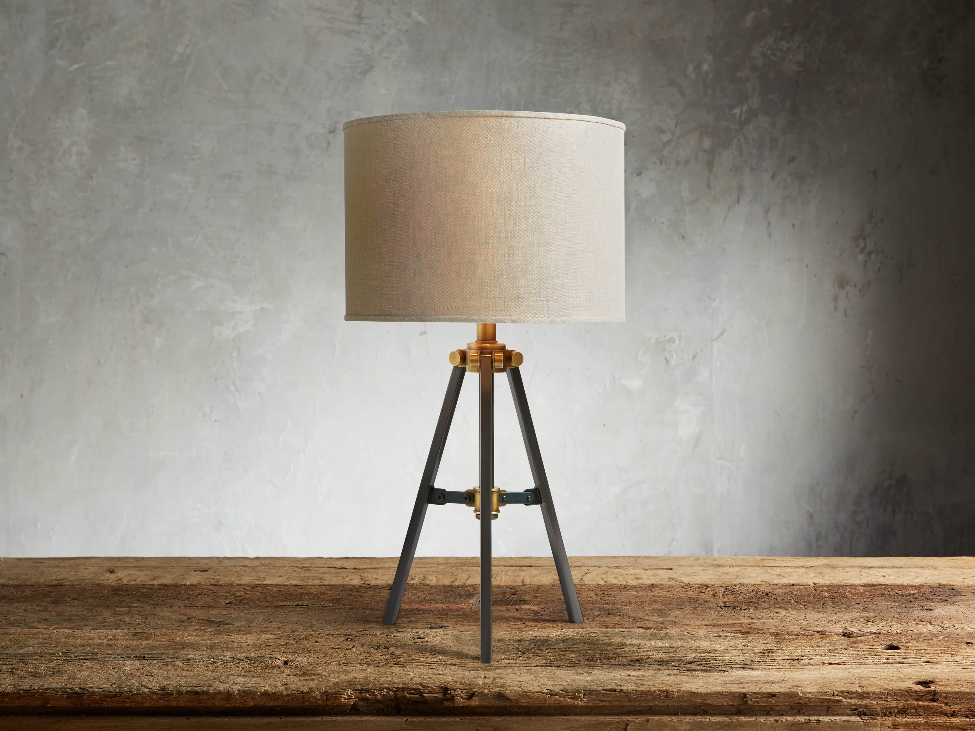 Lampe de table en bronze Clarence