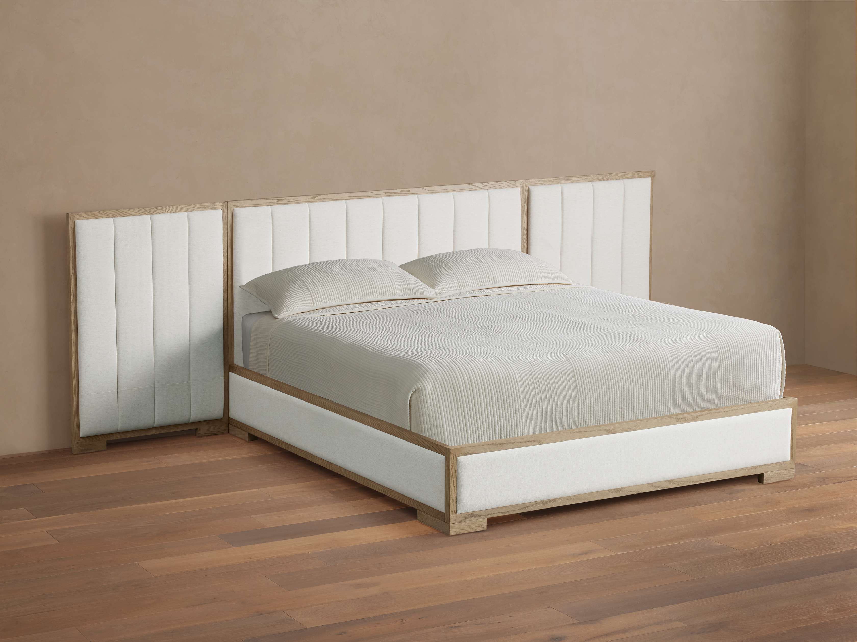 Lit à panneaux extensible Darien à coutures en canal