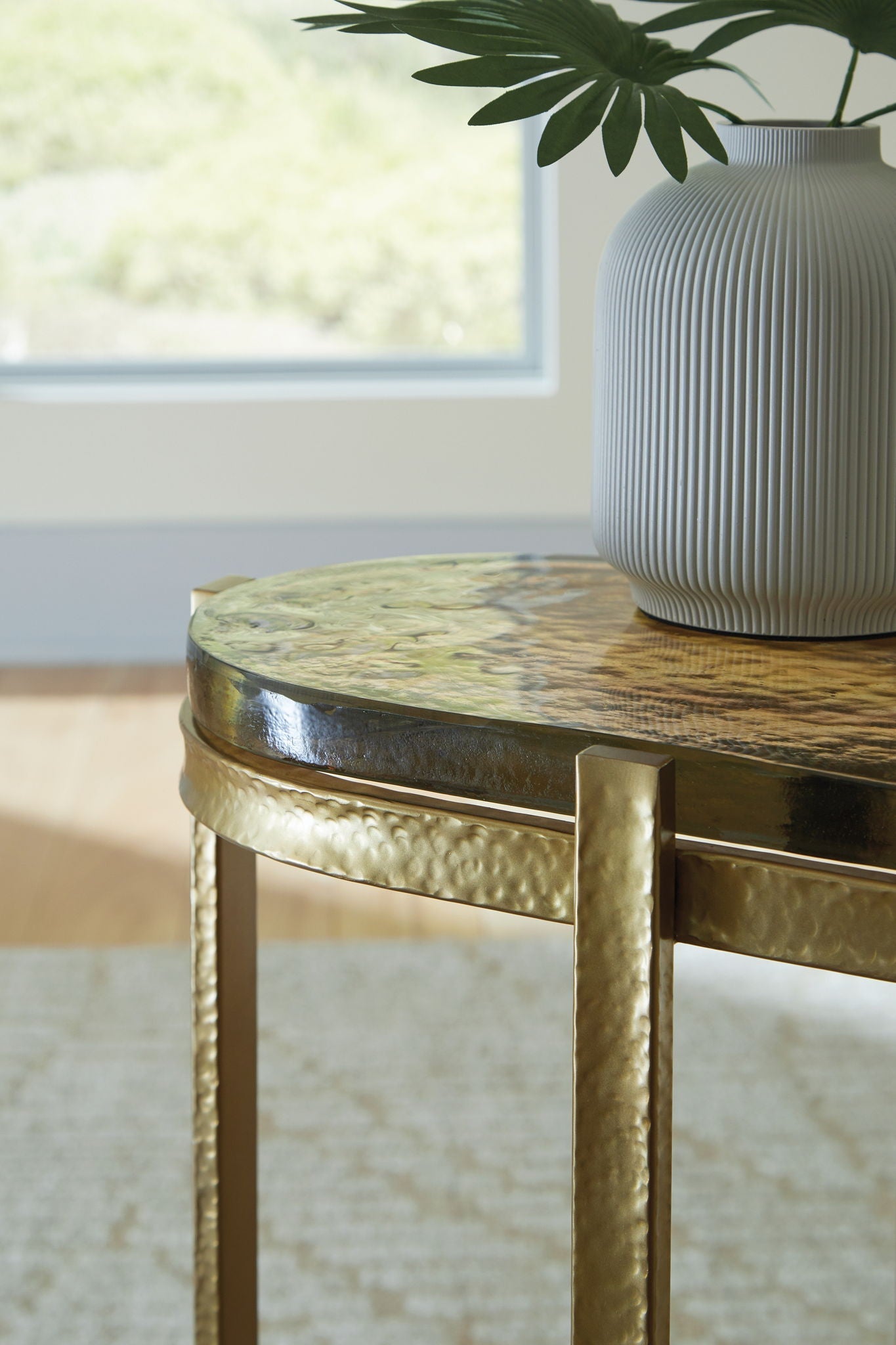 Porterville - Finition dorée - Table d'appoint